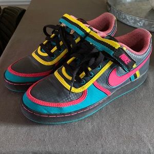 Vintage 2010 NIKE 6.0 Low Tops